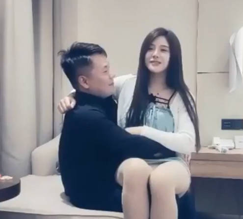 极品性感嫩妹 这身材没得说 摸起来贼爽 