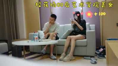 【牛屌探花】172cm大长腿又白又细,真极品甜美温柔模特身材