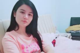 寂寞少妇,一顿开场白,就开始干自己.