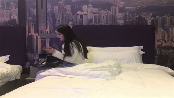 步宾探花看图说话颜值绝对很高超棒身材大奶肥臀