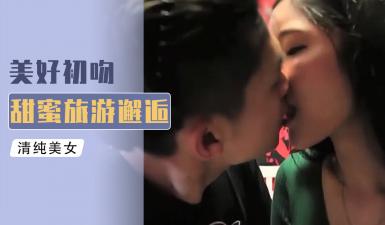 异国他乡与人妖小月陷入爱情,怎样啪啪啪?.